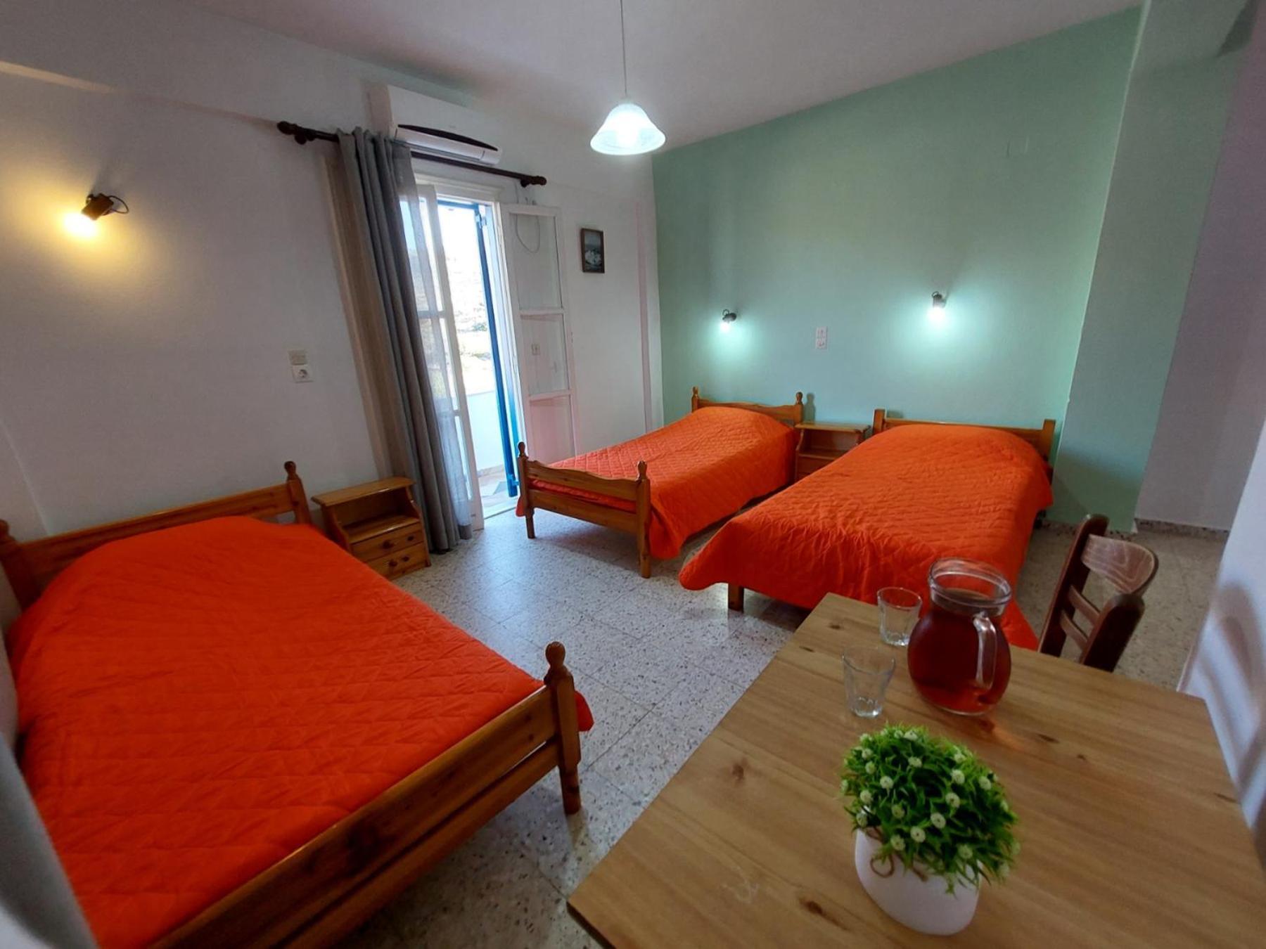 Koukos Hotel Agia Theodoti Eksteriør billede