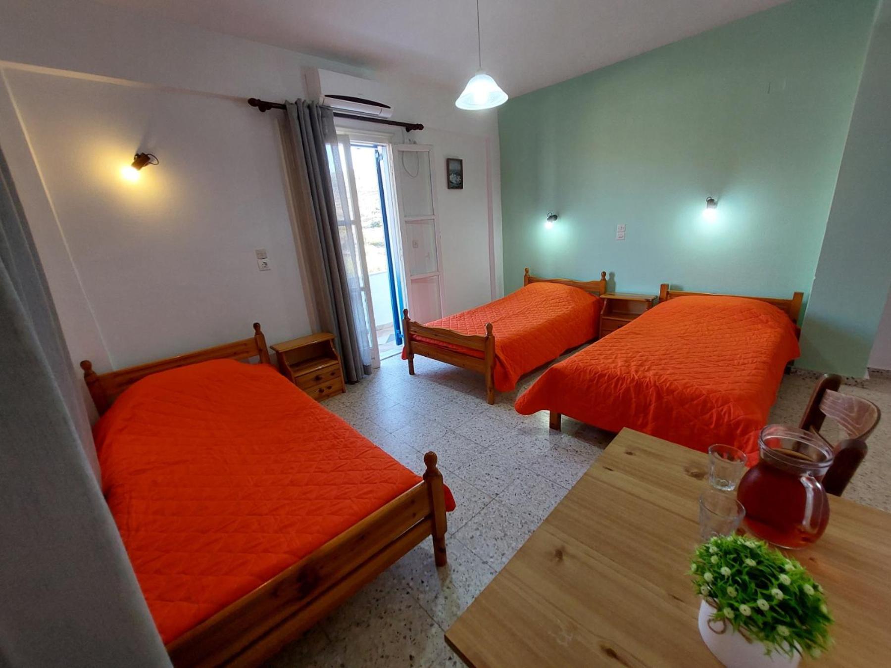 Koukos Hotel Agia Theodoti Eksteriør billede
