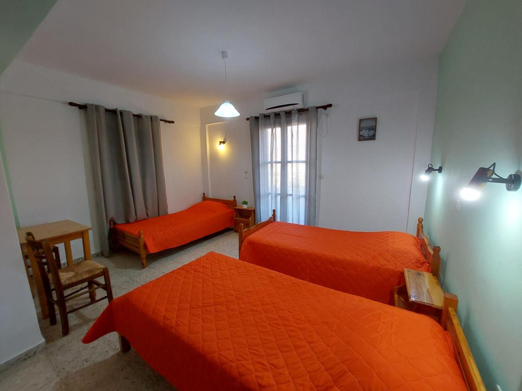 Koukos Hotel Agia Theodoti Eksteriør billede