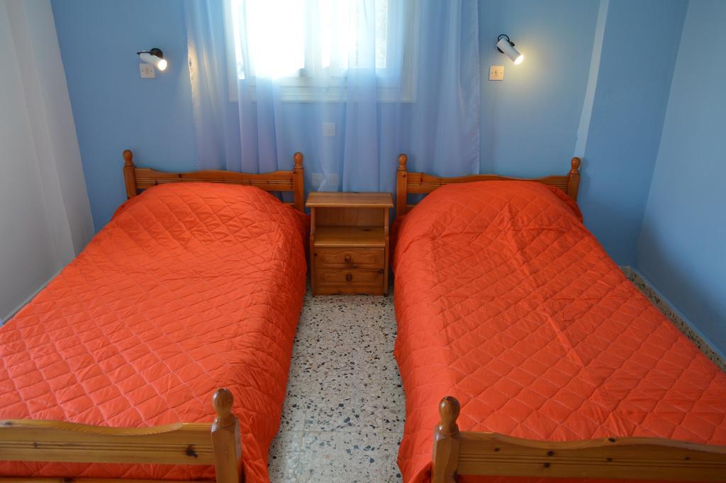 Koukos Hotel Agia Theodoti Eksteriør billede