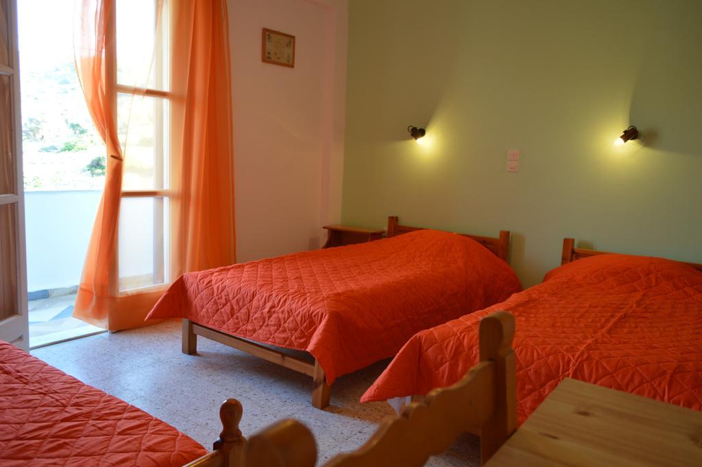 Koukos Hotel Agia Theodoti Eksteriør billede