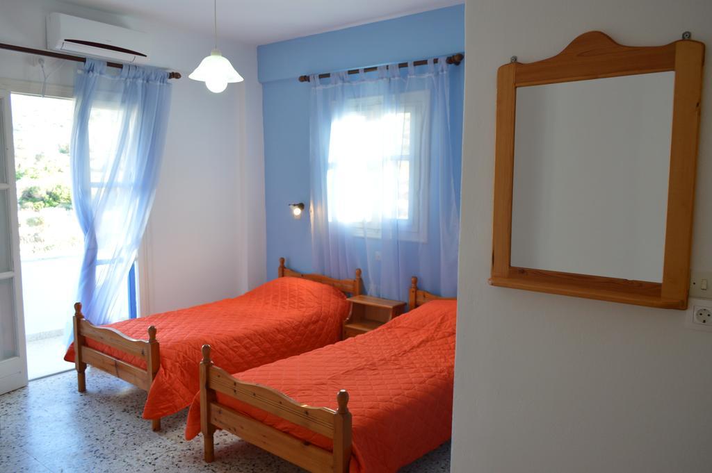 Koukos Hotel Agia Theodoti Eksteriør billede